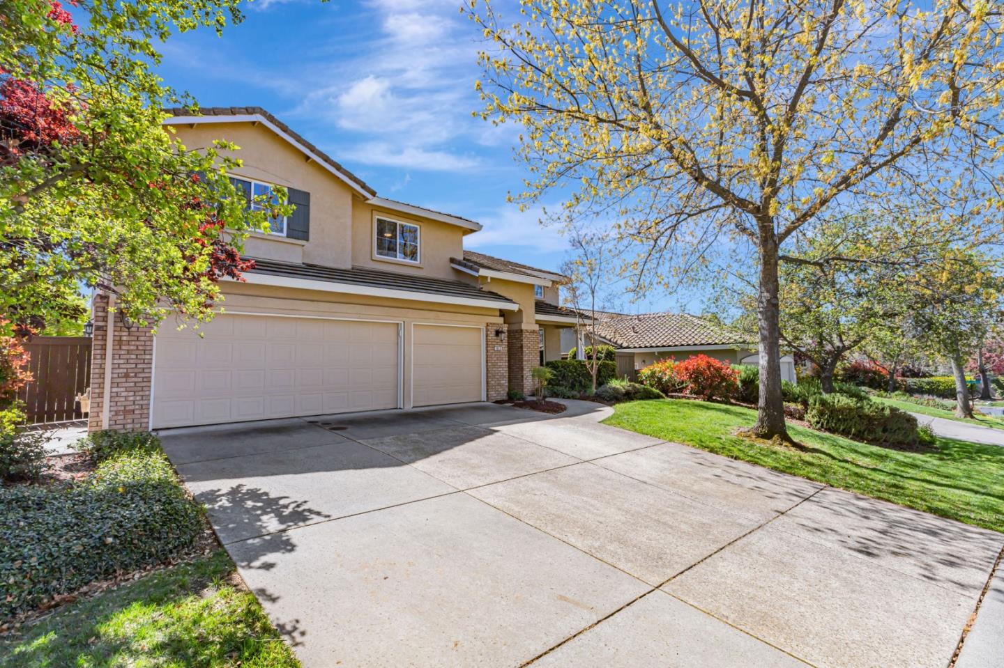 Detail Gallery Image 3 of 78 For 7012 Rosado Dr, El Dorado Hills,  CA 95762 - 5 Beds | 3 Baths