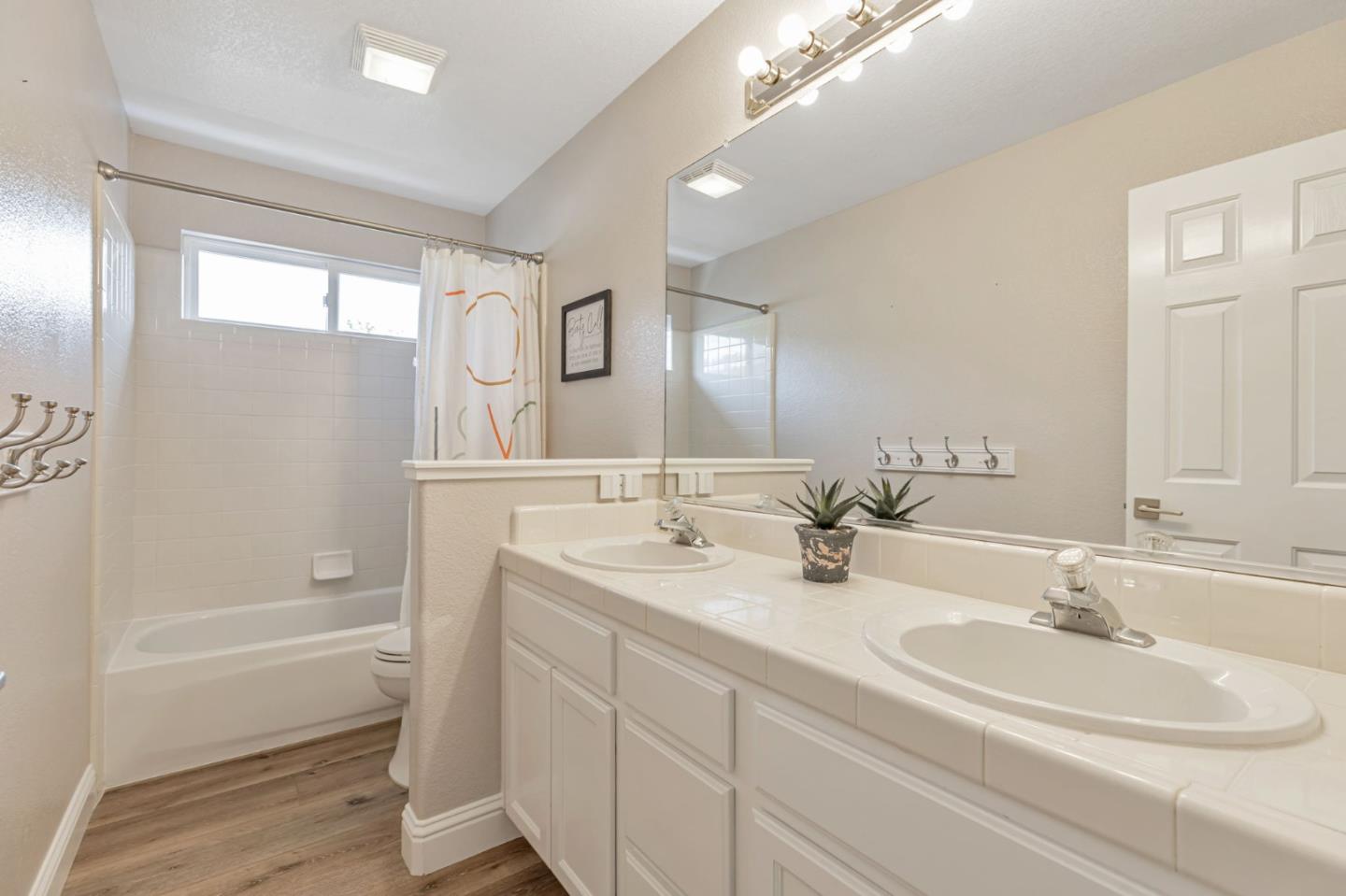 Detail Gallery Image 55 of 78 For 7012 Rosado Dr, El Dorado Hills,  CA 95762 - 5 Beds | 3 Baths