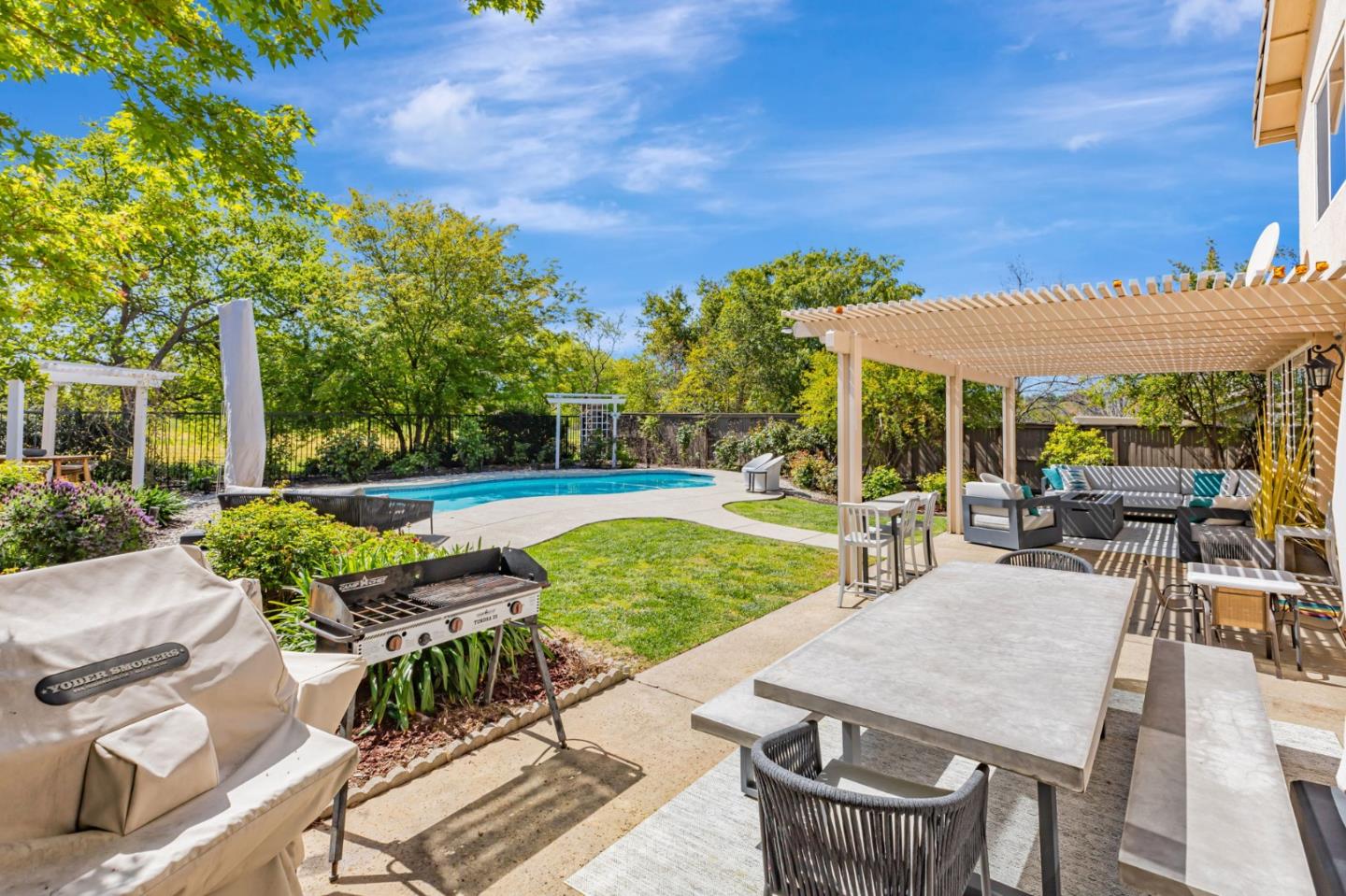 Detail Gallery Image 59 of 78 For 7012 Rosado Dr, El Dorado Hills,  CA 95762 - 5 Beds | 3 Baths
