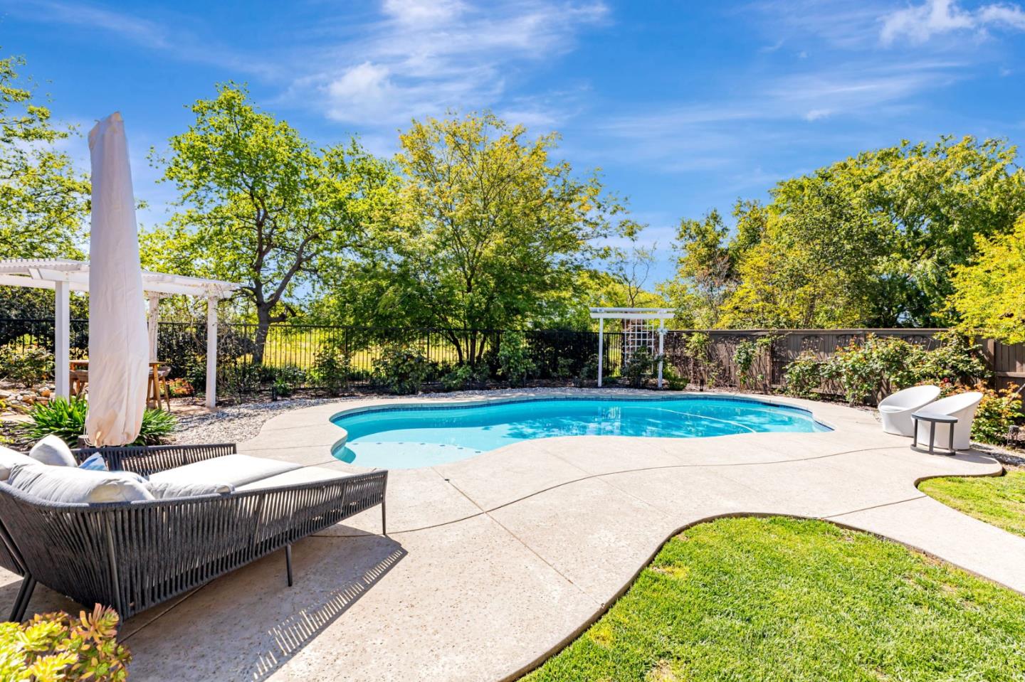 Detail Gallery Image 61 of 78 For 7012 Rosado Dr, El Dorado Hills,  CA 95762 - 5 Beds | 3 Baths