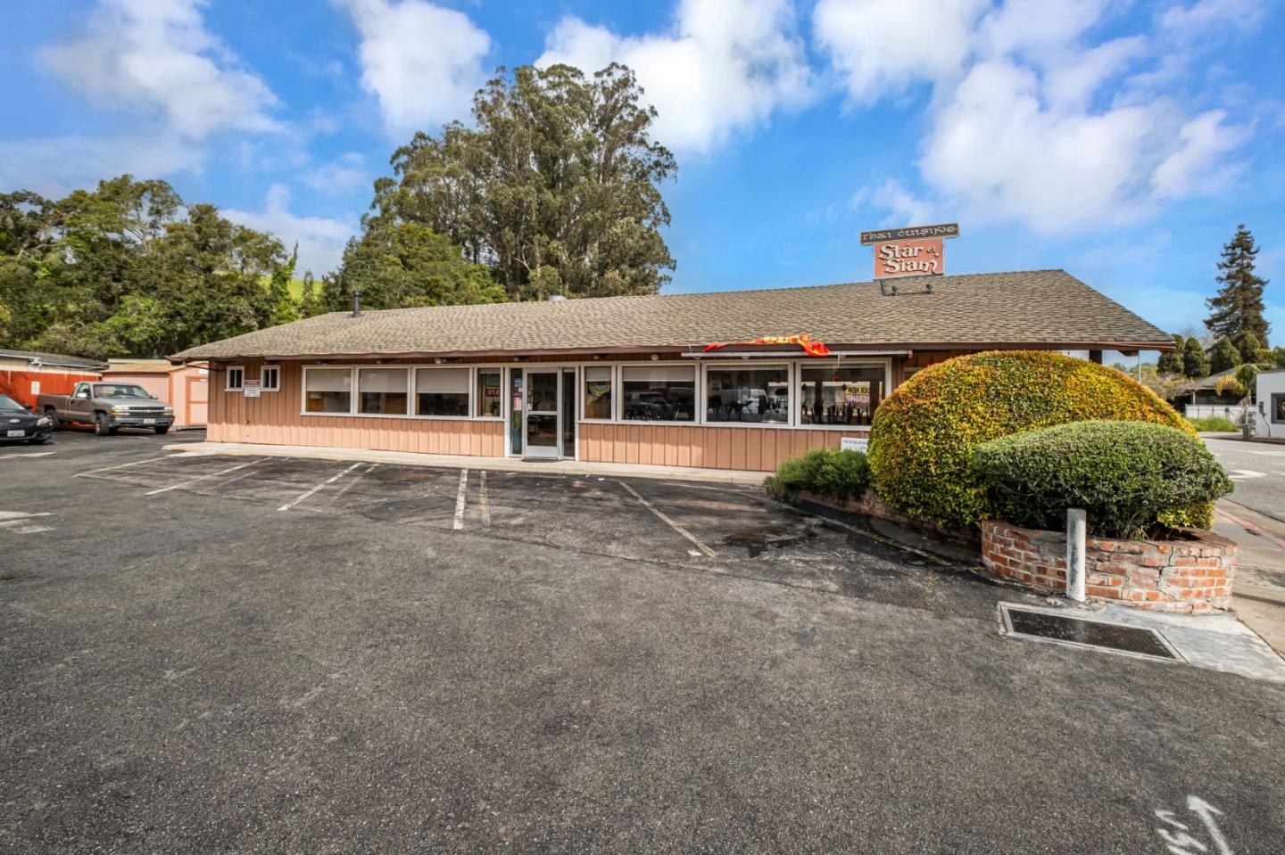 Detail Gallery Image 2 of 41 For 3025 Porter St, Soquel,  CA 95073 - – Beds | – Baths