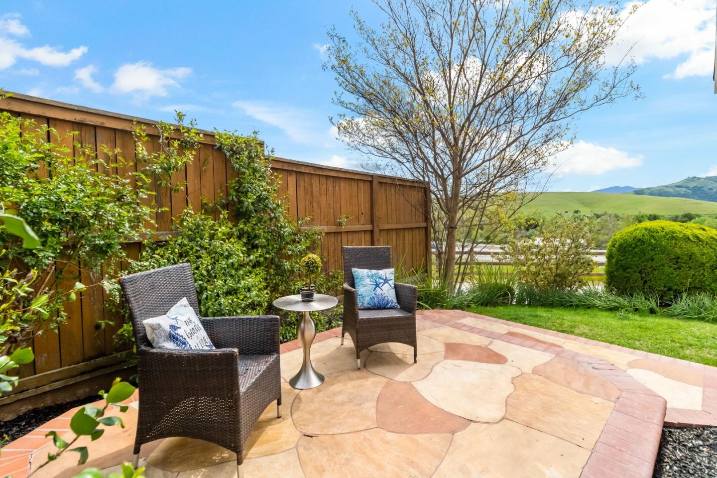 Detail Gallery Image 12 of 65 For 7422 Basking Ridge Ave, San Jose,  CA 95138 - 4 Beds | 2/1 Baths