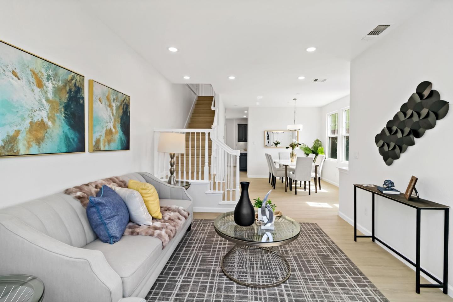Detail Gallery Image 4 of 65 For 7422 Basking Ridge Ave, San Jose,  CA 95138 - 4 Beds | 2/1 Baths