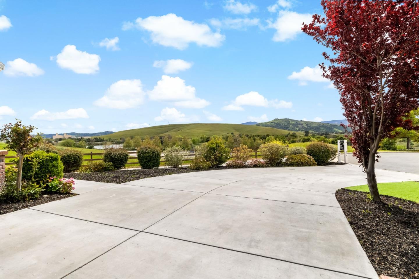 Detail Gallery Image 7 of 65 For 7422 Basking Ridge Ave, San Jose,  CA 95138 - 4 Beds | 2/1 Baths