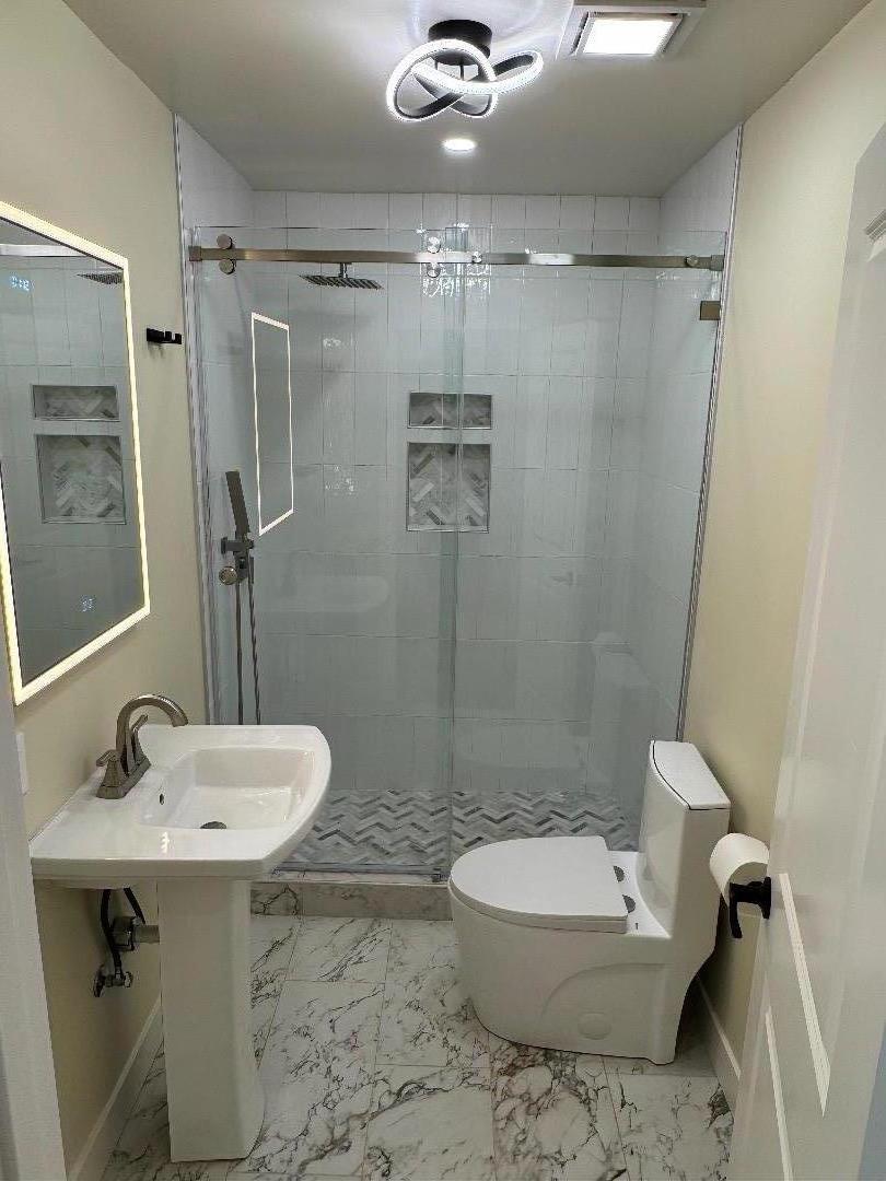 Detail Gallery Image 11 of 17 For 5701 Waltrip Ln, San Jose,  CA 95118 - 3 Beds | 2 Baths