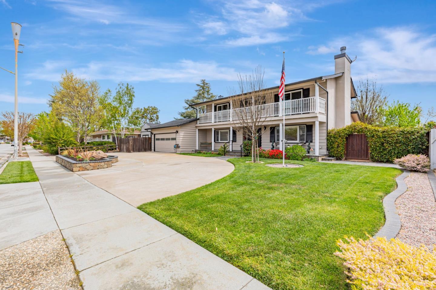 Detail Gallery Image 3 of 70 For 7540 Westwood Dr, Gilroy,  CA 95020 - 4 Beds | 3/1 Baths