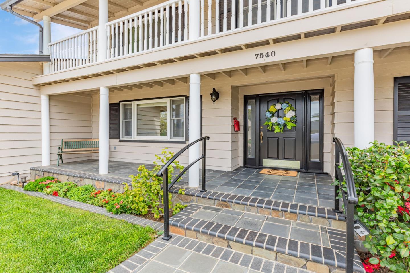 Detail Gallery Image 8 of 70 For 7540 Westwood Dr, Gilroy,  CA 95020 - 4 Beds | 3/1 Baths