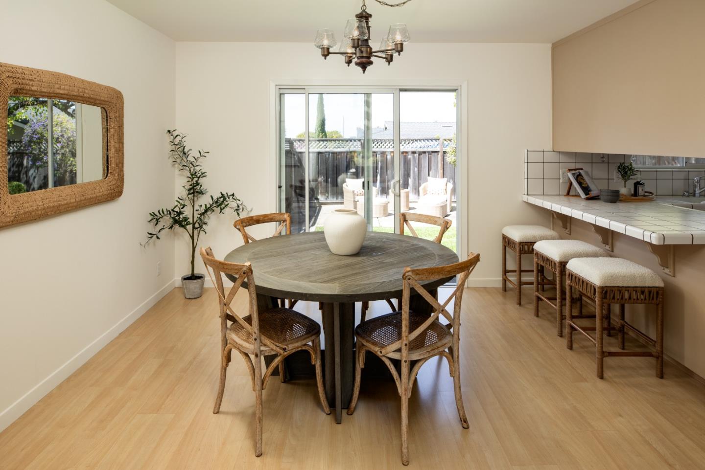 Detail Gallery Image 12 of 28 For 1441 Scossa Ave, San Jose,  CA 95118 - 3 Beds | 2 Baths