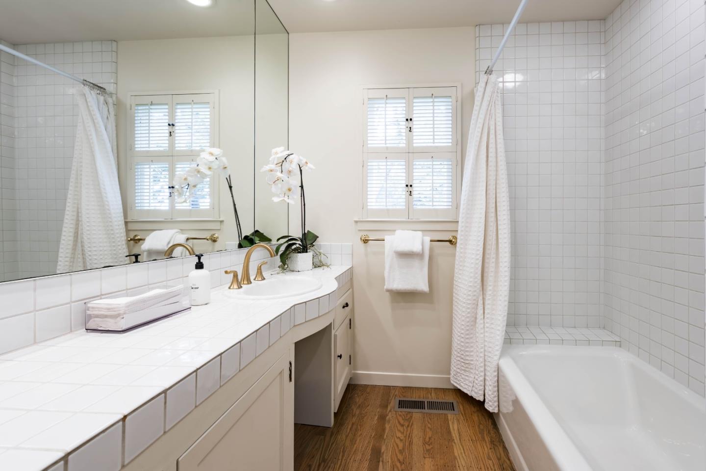 Detail Gallery Image 18 of 25 For 695 N California Ave, Palo Alto,  CA 94301 - 4 Beds | 2 Baths