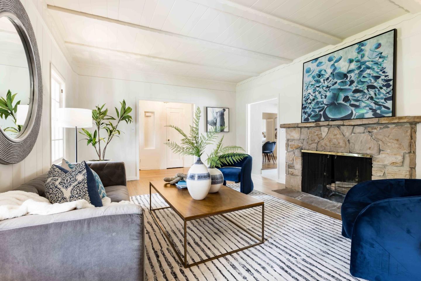Detail Gallery Image 4 of 25 For 695 N California Ave, Palo Alto,  CA 94301 - 4 Beds | 2 Baths