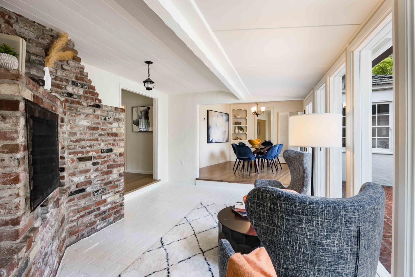 Detail Gallery Image 7 of 25 For 695 N California Ave, Palo Alto,  CA 94301 - 4 Beds | 2 Baths