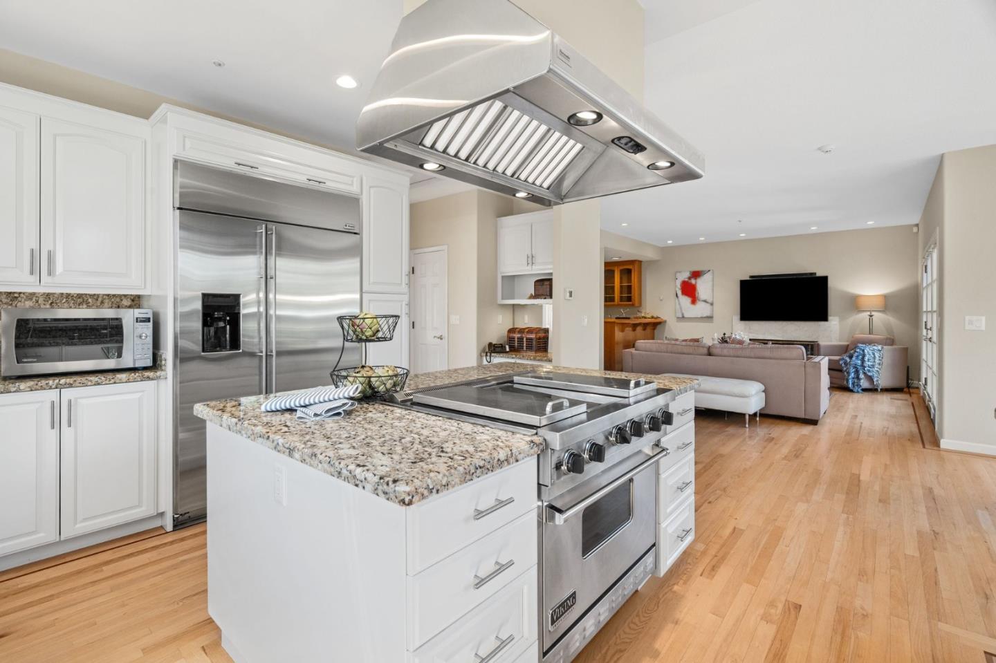 Detail Gallery Image 10 of 53 For 745 Hibernia Way, Sunnyvale,  CA 94087 - 4 Beds | 3 Baths