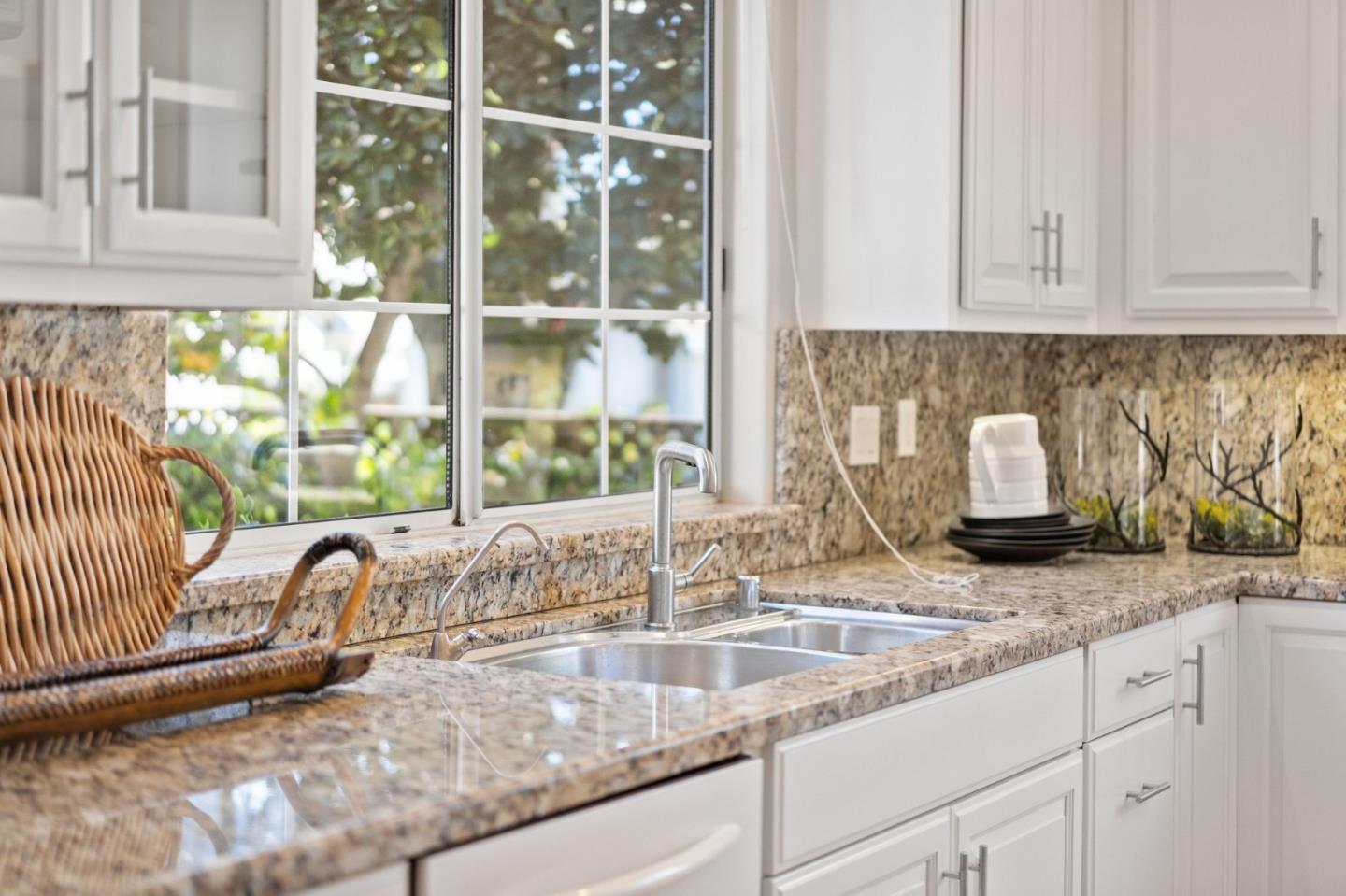 Detail Gallery Image 9 of 53 For 745 Hibernia Way, Sunnyvale,  CA 94087 - 4 Beds | 3 Baths