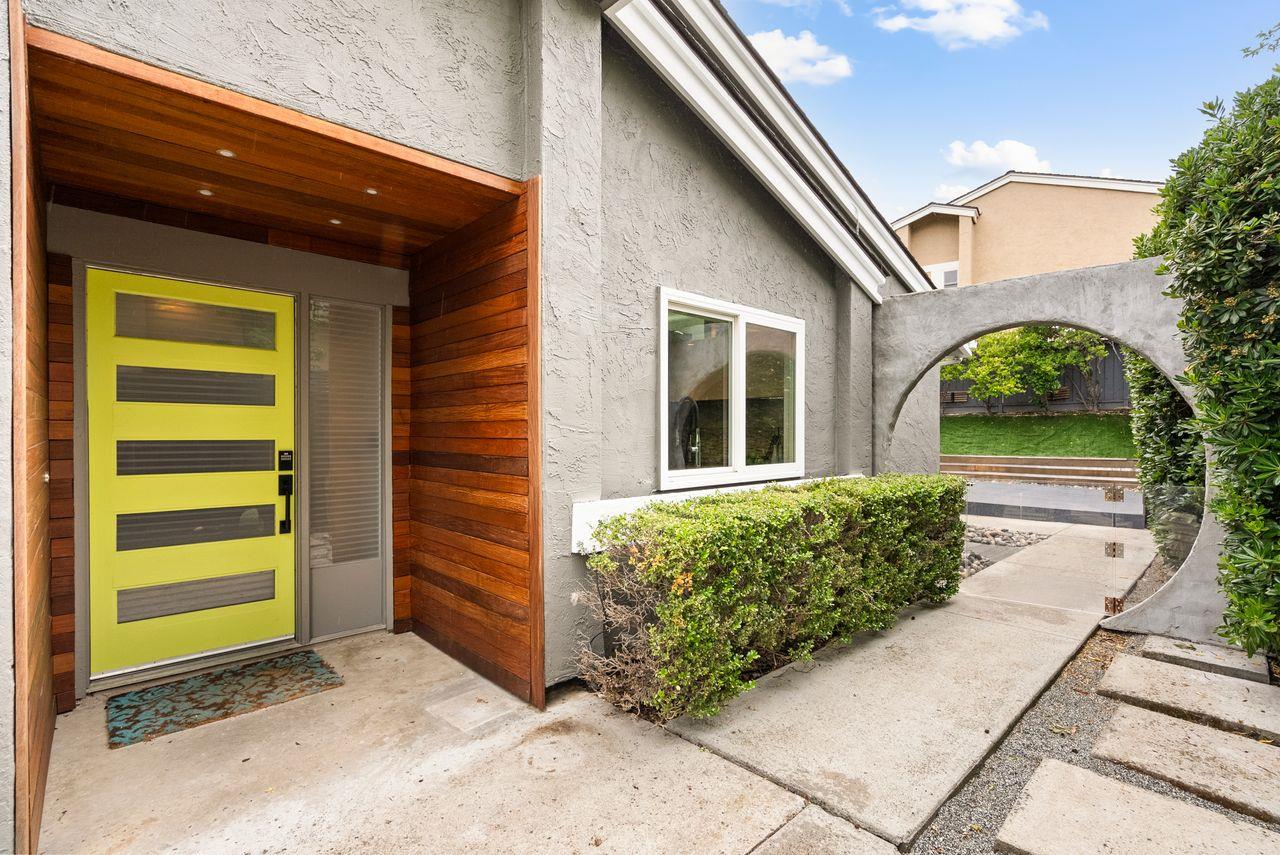 Detail Gallery Image 3 of 35 For 5239 Leesa Ann Ct, San Jose,  CA 95124 - 5 Beds | 3 Baths