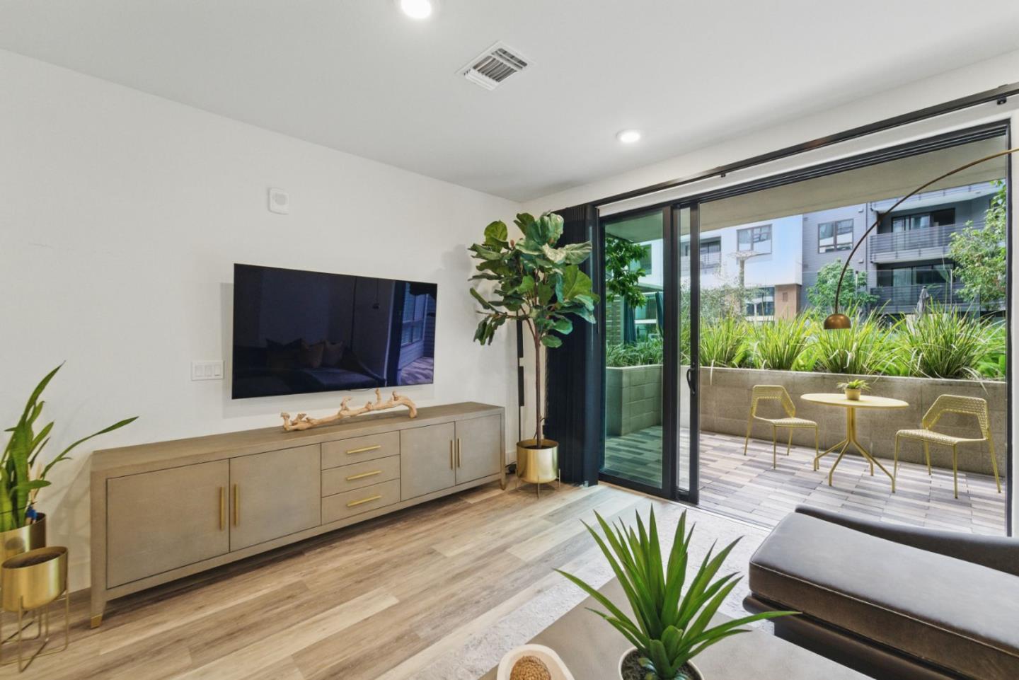 Detail Gallery Image 11 of 58 For 3578 Rambla Pl #324,  Santa Clara,  CA 95051 - 2 Beds | 2/1 Baths