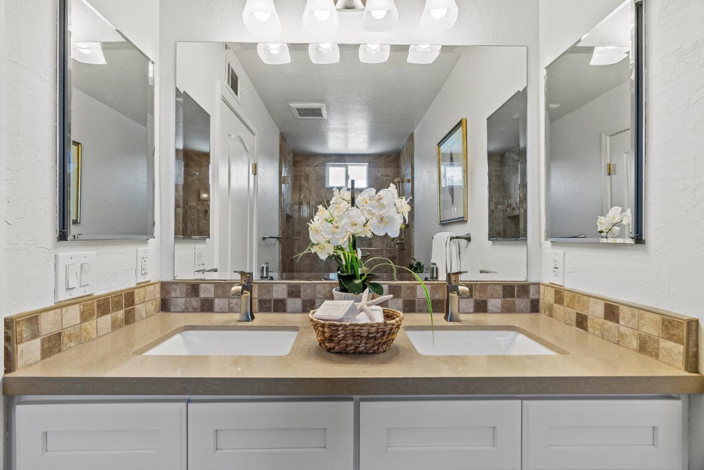 Detail Gallery Image 26 of 52 For 141 Cambrian View Way, Los Gatos,  CA 95032 - 5 Beds | 3 Baths