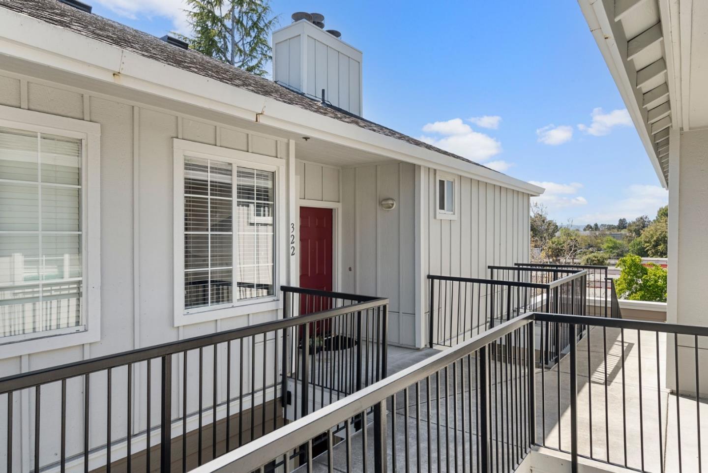 Detail Gallery Image 2 of 19 For 250 Santa Fe Ter #322,  Sunnyvale,  CA 94085 - 2 Beds | 2 Baths