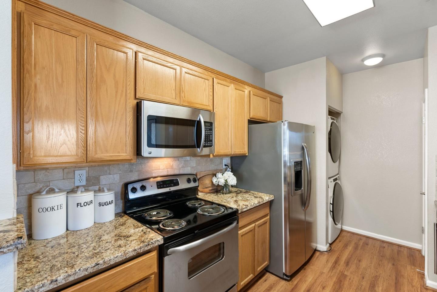 Detail Gallery Image 9 of 19 For 250 Santa Fe Ter #322,  Sunnyvale,  CA 94085 - 2 Beds | 2 Baths