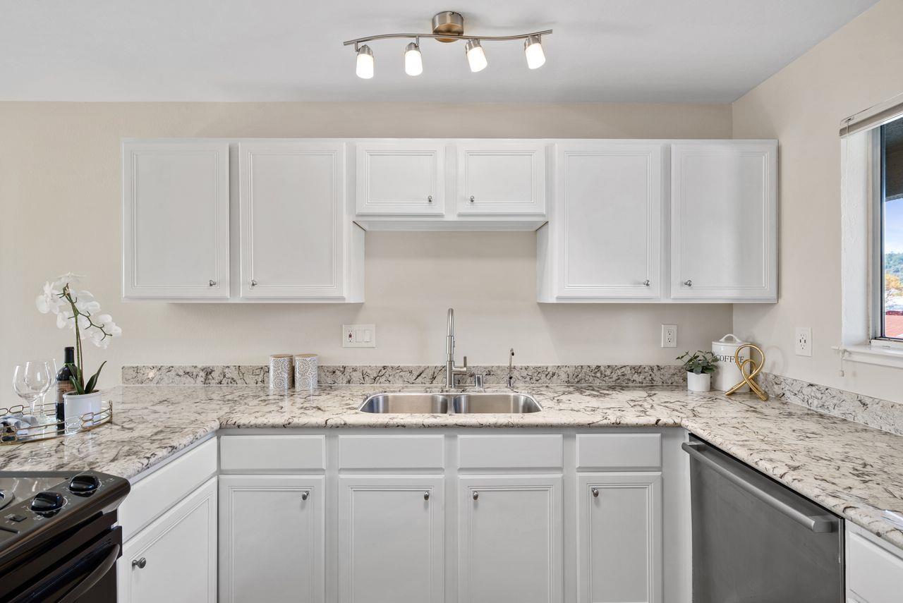 Detail Gallery Image 11 of 31 For 308 River St #B23,  Santa Cruz,  CA 95060 - 2 Beds | 1 Baths