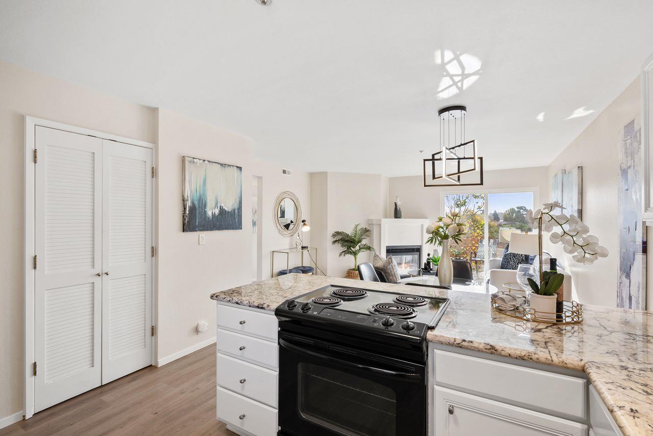 Detail Gallery Image 12 of 31 For 308 River St #B23,  Santa Cruz,  CA 95060 - 2 Beds | 1 Baths