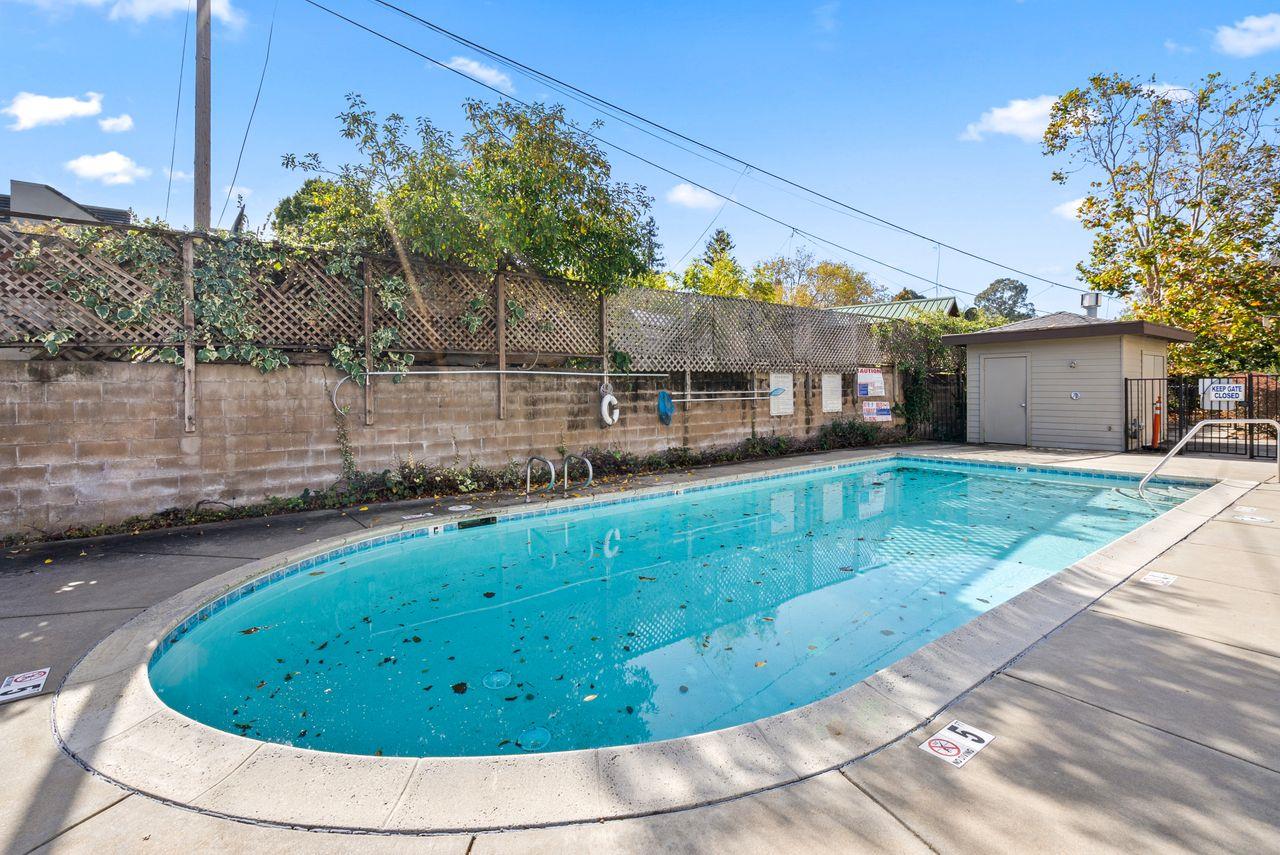 Detail Gallery Image 27 of 31 For 308 River St #B23,  Santa Cruz,  CA 95060 - 2 Beds | 1 Baths