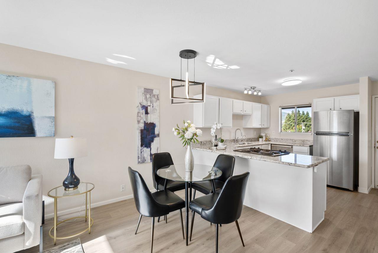 Detail Gallery Image 5 of 31 For 308 River St #B23,  Santa Cruz,  CA 95060 - 2 Beds | 1 Baths