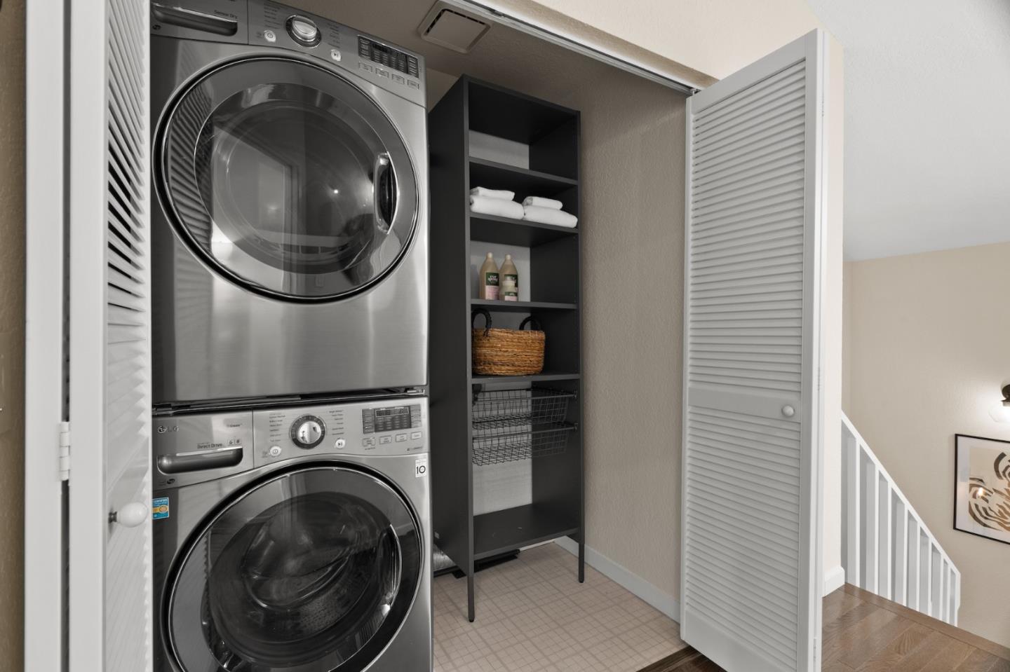 Detail Gallery Image 20 of 25 For 366 Sierra Vista Ave #6,  Mountain View,  CA 94043 - 2 Beds | 2/1 Baths