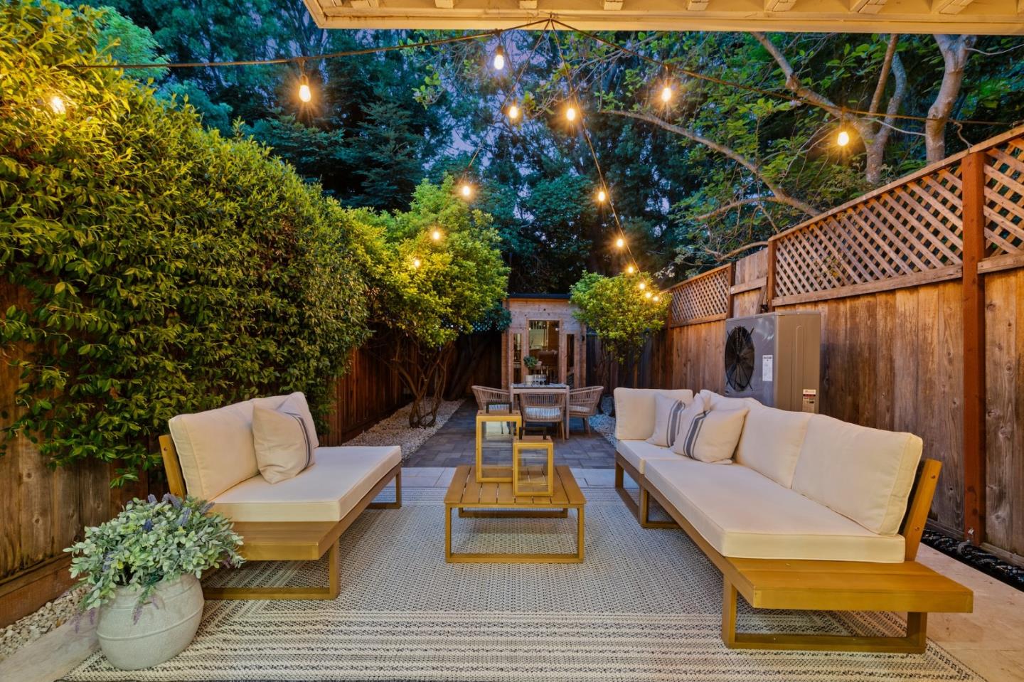 Detail Gallery Image 21 of 25 For 366 Sierra Vista Ave #6,  Mountain View,  CA 94043 - 2 Beds | 2/1 Baths
