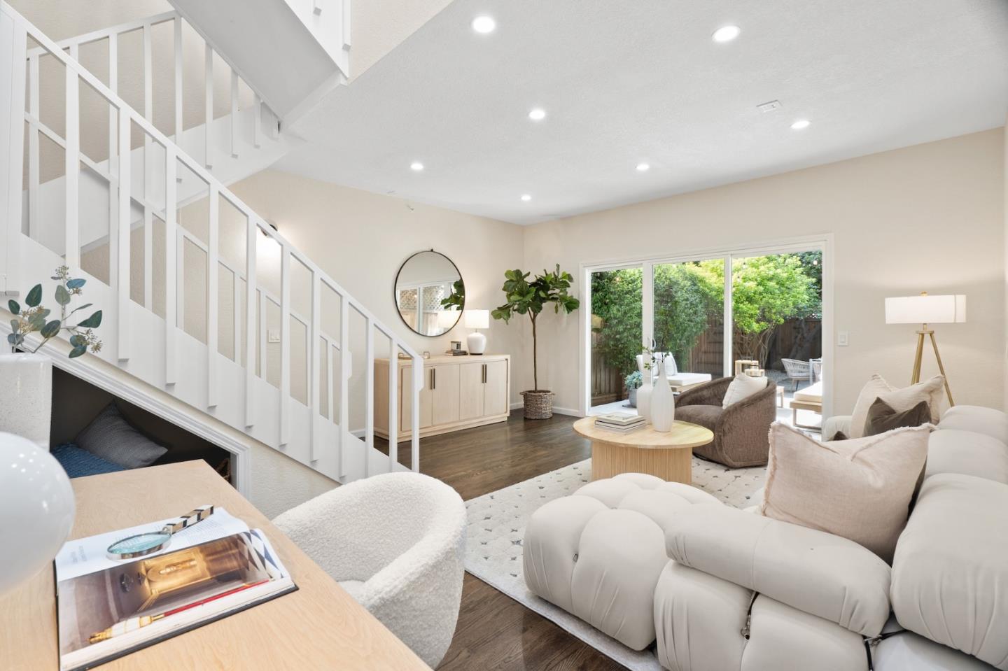 Detail Gallery Image 8 of 25 For 366 Sierra Vista Ave #6,  Mountain View,  CA 94043 - 2 Beds | 2/1 Baths