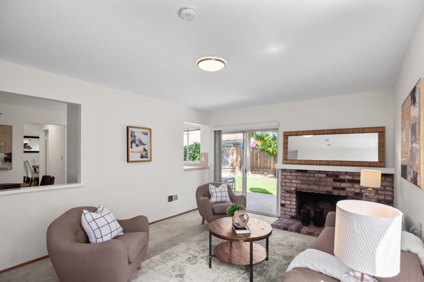Detail Gallery Image 16 of 31 For 731 Liverpool Way, Sunnyvale,  CA 94087 - 5 Beds | 2/1 Baths