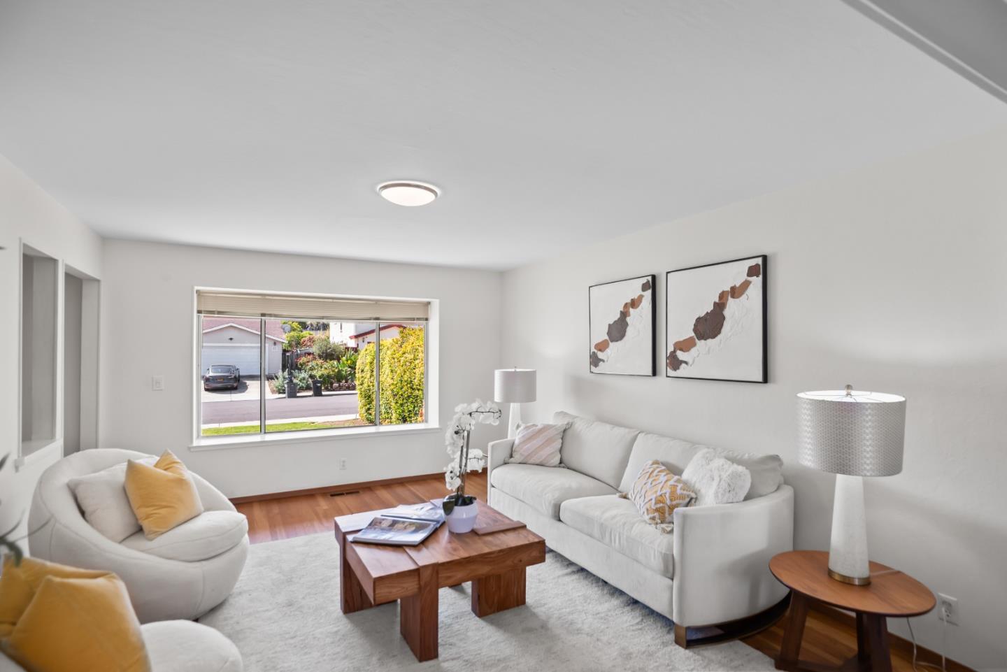 Detail Gallery Image 2 of 31 For 731 Liverpool Way, Sunnyvale,  CA 94087 - 5 Beds | 2/1 Baths