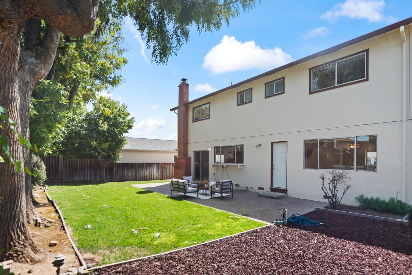 Detail Gallery Image 28 of 31 For 731 Liverpool Way, Sunnyvale,  CA 94087 - 5 Beds | 2/1 Baths