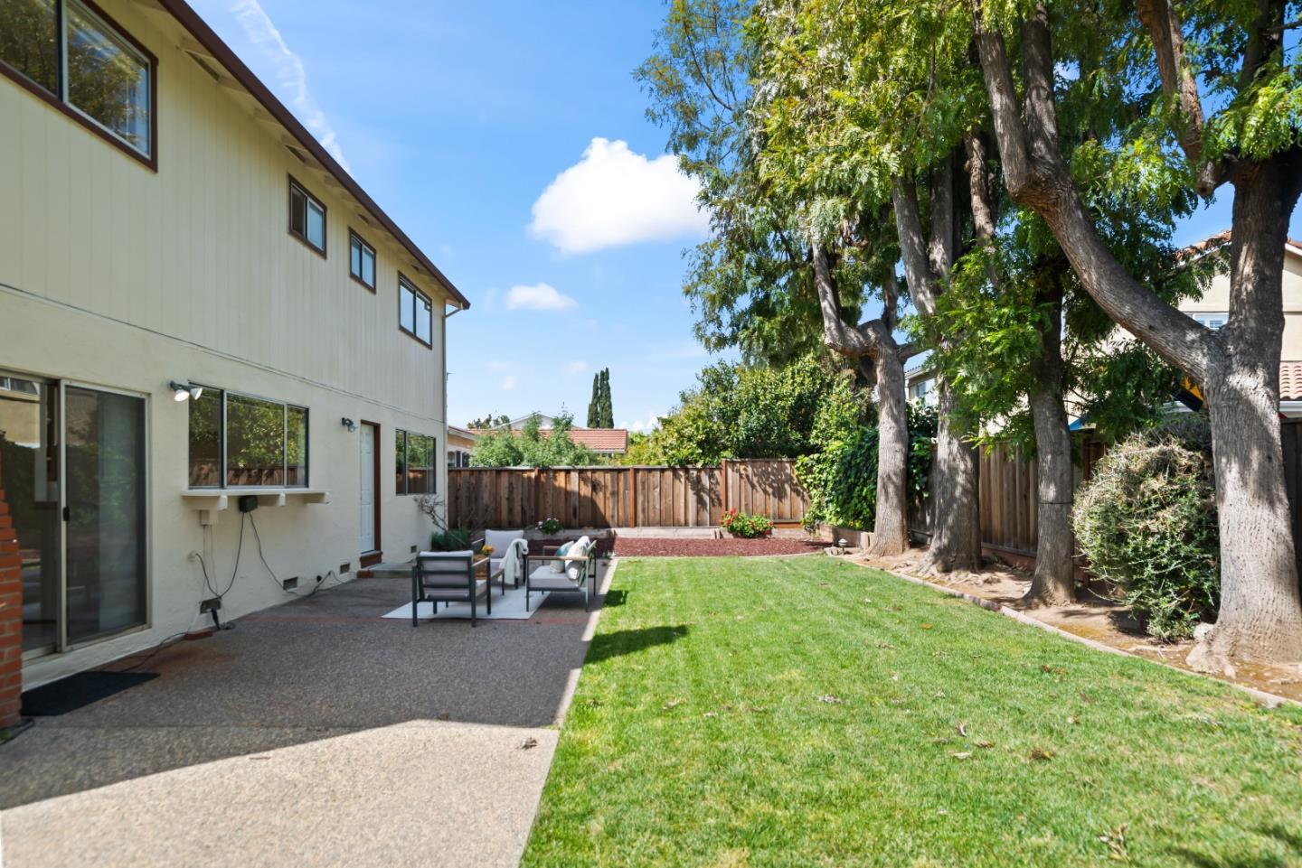 Detail Gallery Image 30 of 31 For 731 Liverpool Way, Sunnyvale,  CA 94087 - 5 Beds | 2/1 Baths