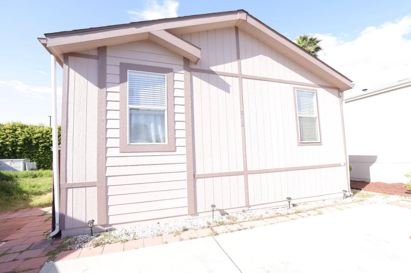 Detail Gallery Image 2 of 22 For 372 Los Encinos #372,  San Jose,  CA 95134 - 3 Beds | 2 Baths