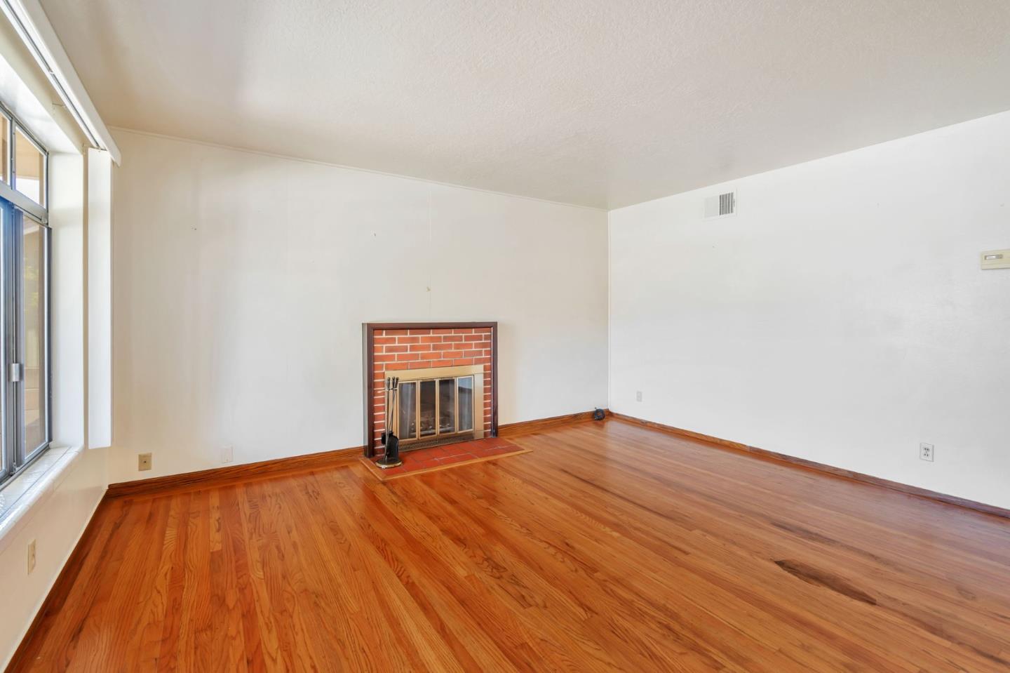 Detail Gallery Image 13 of 41 For 948 W Olive Ave, Sunnyvale,  CA 94086 - 3 Beds | 1/1 Baths