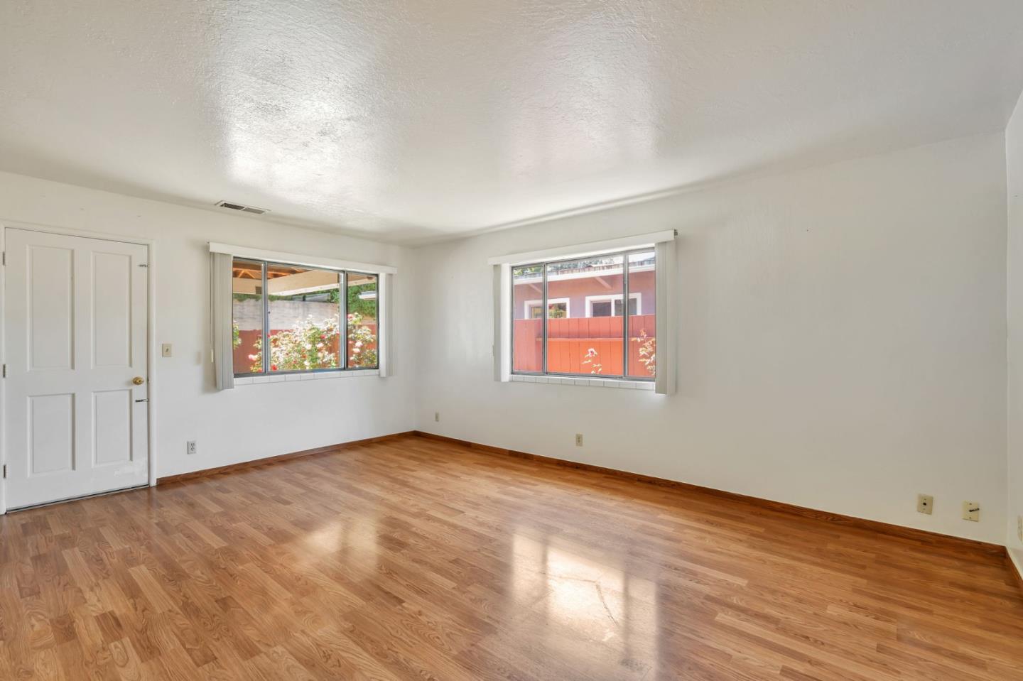 Detail Gallery Image 20 of 41 For 948 W Olive Ave, Sunnyvale,  CA 94086 - 3 Beds | 1/1 Baths