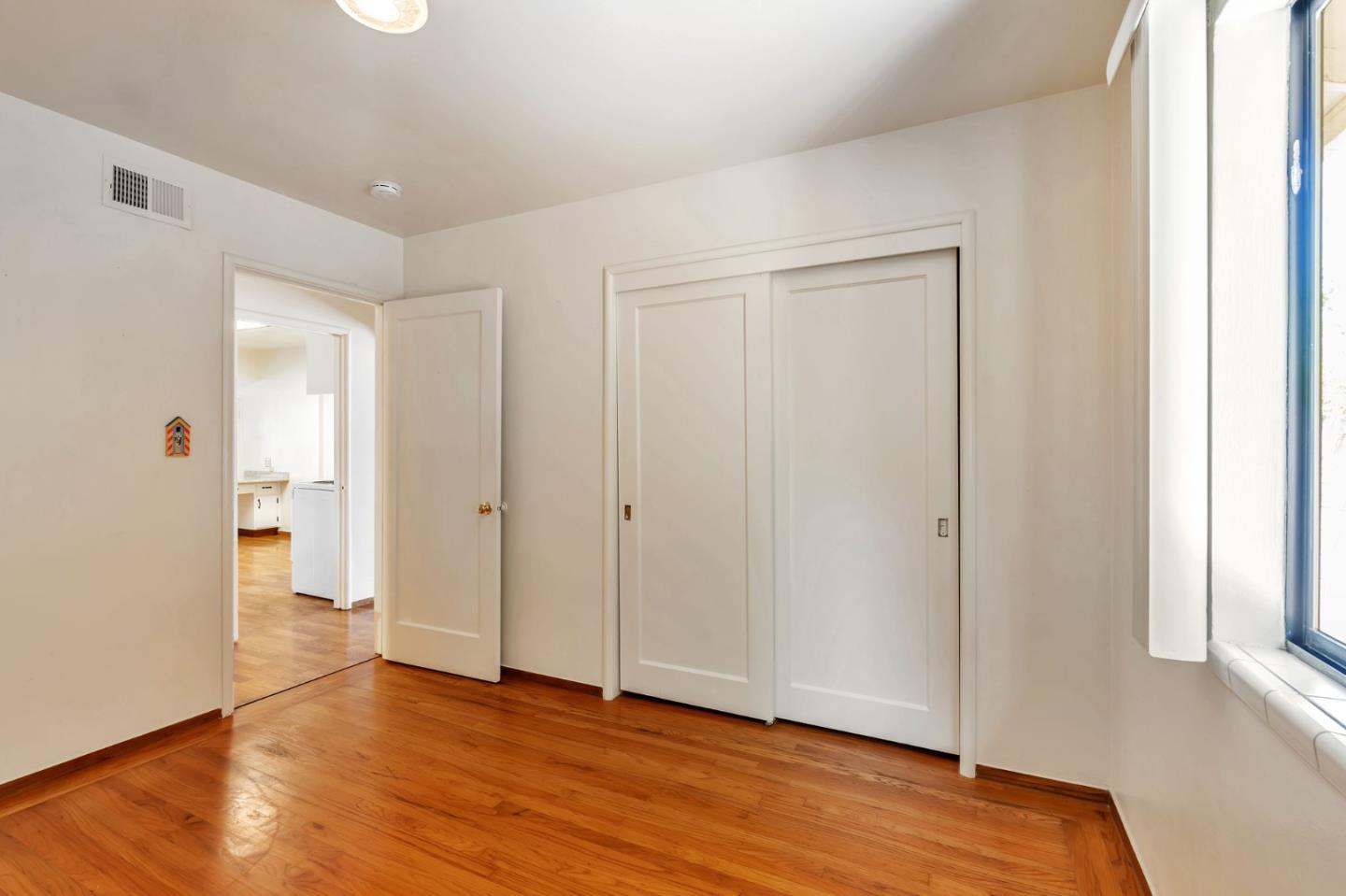 Detail Gallery Image 25 of 41 For 948 W Olive Ave, Sunnyvale,  CA 94086 - 3 Beds | 1/1 Baths