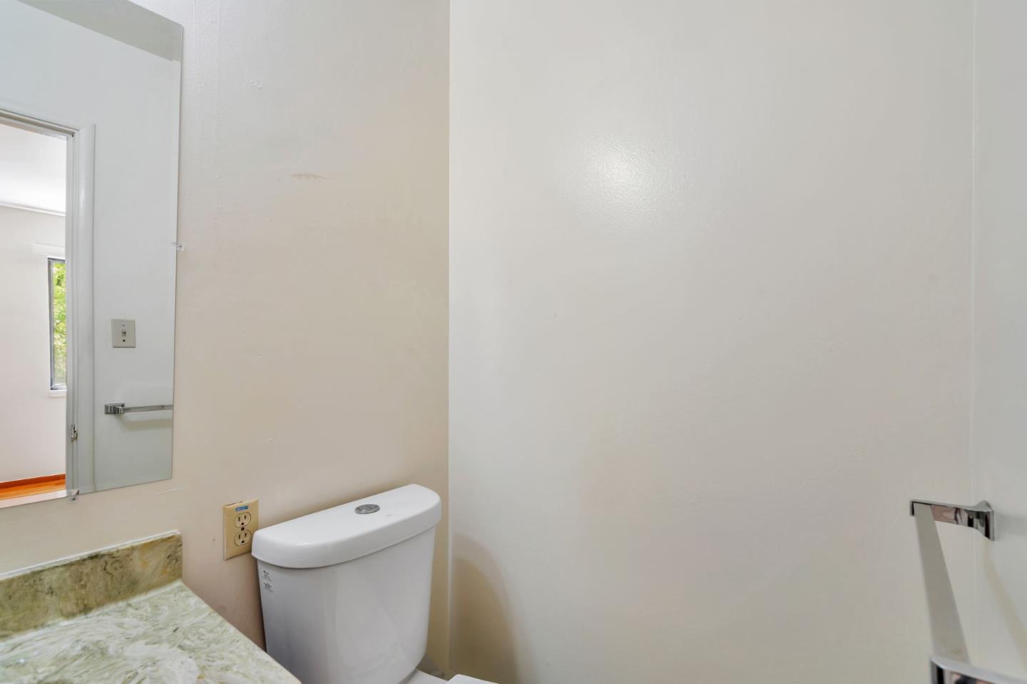 Detail Gallery Image 32 of 41 For 948 W Olive Ave, Sunnyvale,  CA 94086 - 3 Beds | 1/1 Baths