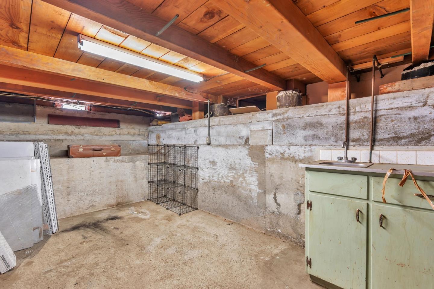 Detail Gallery Image 37 of 41 For 948 W Olive Ave, Sunnyvale,  CA 94086 - 3 Beds | 1/1 Baths
