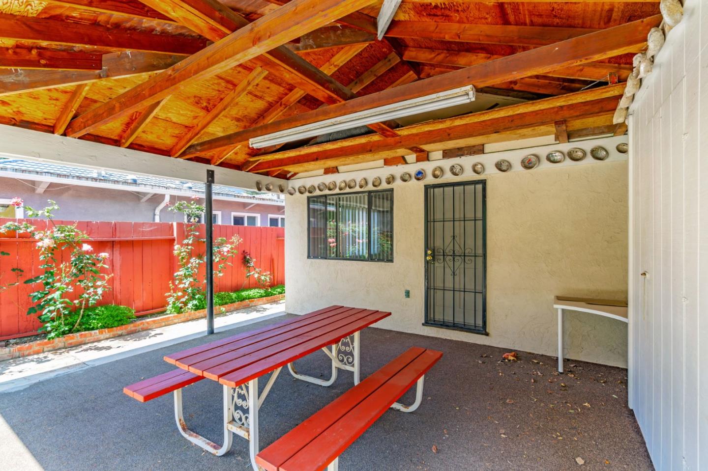 Detail Gallery Image 39 of 41 For 948 W Olive Ave, Sunnyvale,  CA 94086 - 3 Beds | 1/1 Baths
