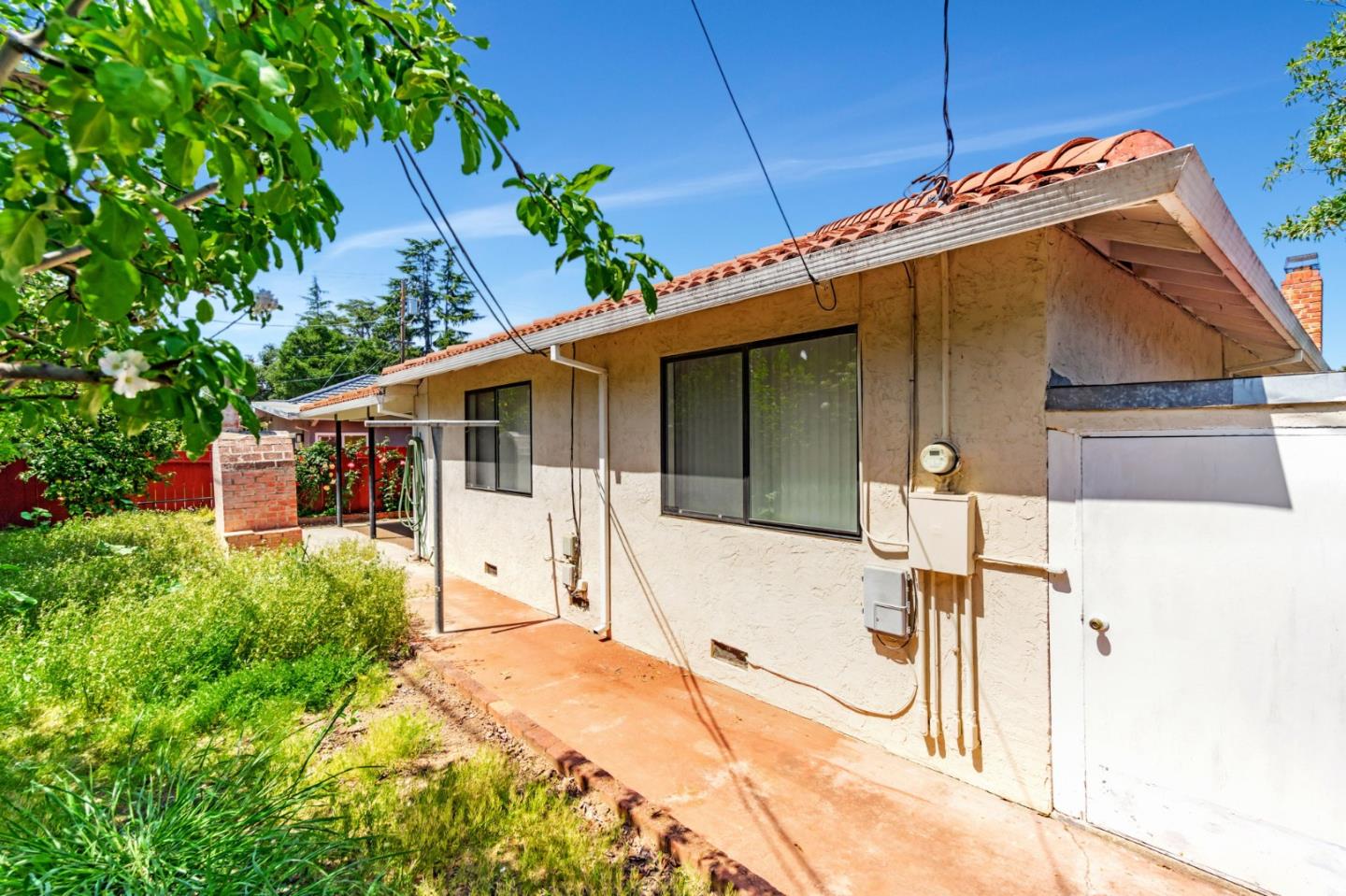 Detail Gallery Image 40 of 41 For 948 W Olive Ave, Sunnyvale,  CA 94086 - 3 Beds | 1/1 Baths