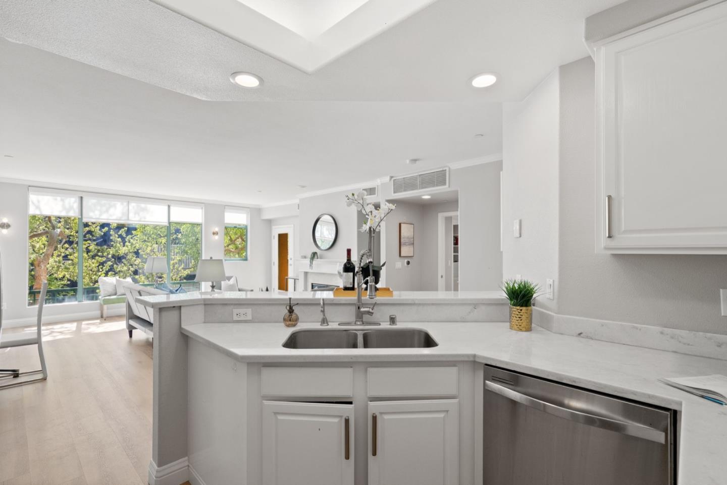 Detail Gallery Image 14 of 42 For 144 S 3rd St #303,  San Jose,  CA 95112 - 2 Beds | 2 Baths