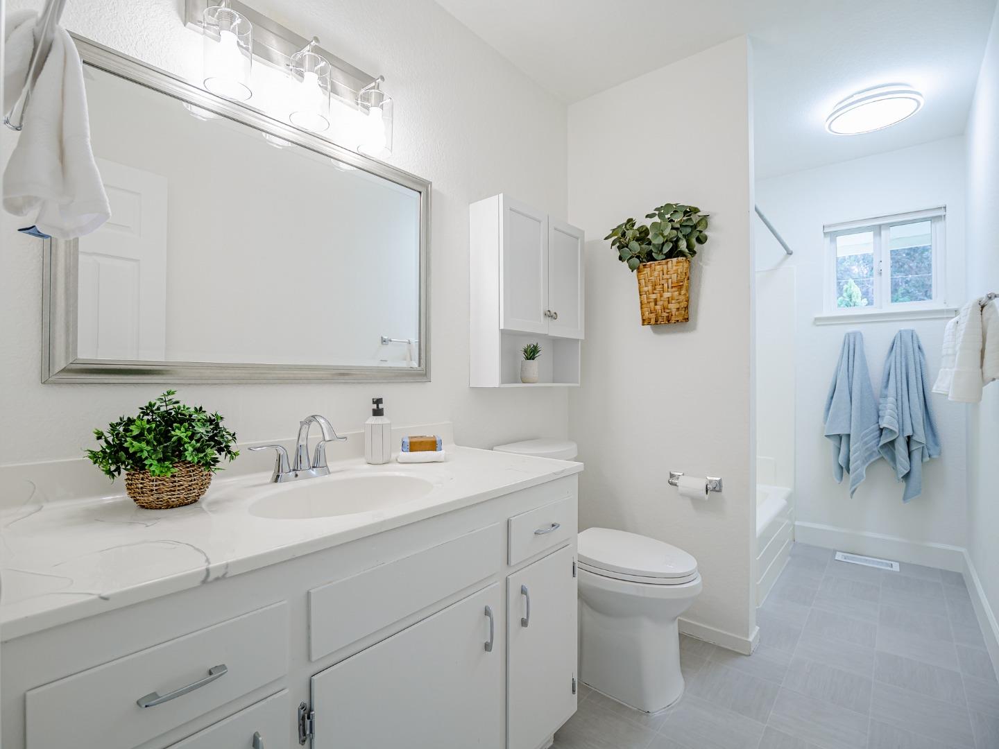 Detail Gallery Image 22 of 72 For 145 Old Adobe Rd, Watsonville,  CA 95076 - 4 Beds | 3 Baths