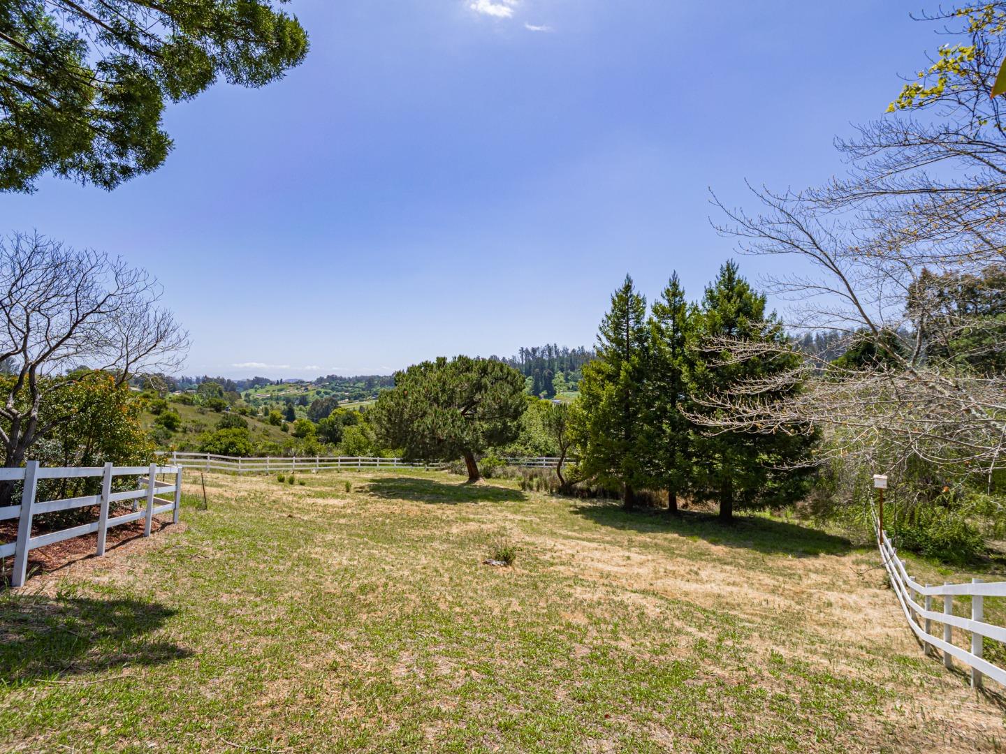 Detail Gallery Image 45 of 72 For 145 Old Adobe Rd, Watsonville,  CA 95076 - 4 Beds | 3 Baths