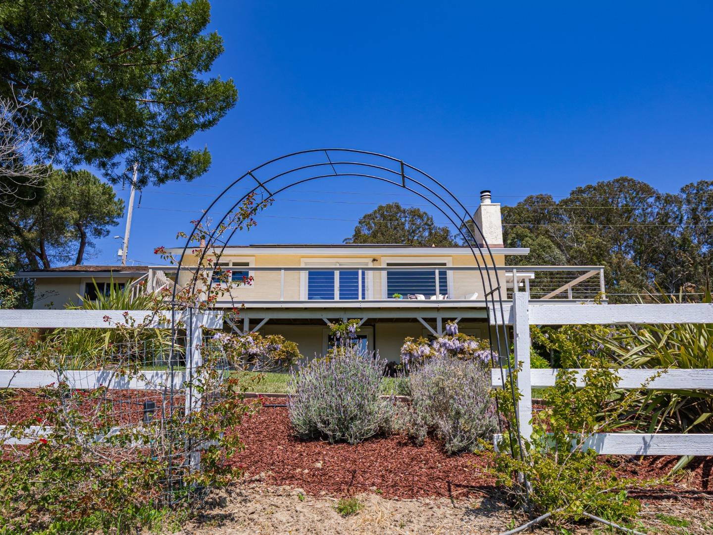 Detail Gallery Image 48 of 72 For 145 Old Adobe Rd, Watsonville,  CA 95076 - 4 Beds | 3 Baths