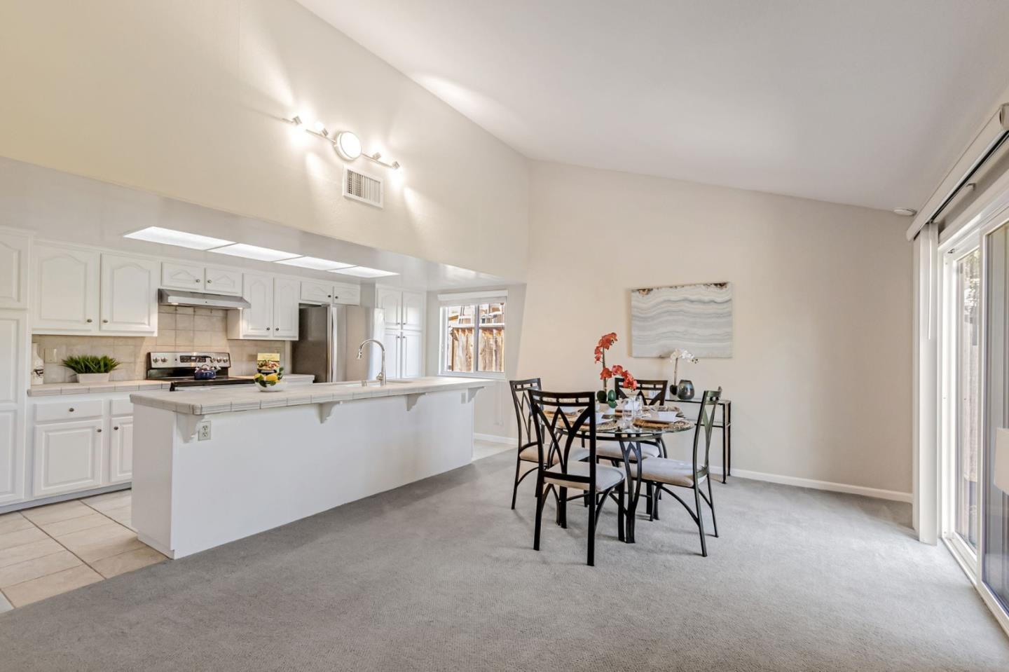 Detail Gallery Image 14 of 42 For 4400 Hampshire Pl, San Jose,  CA 95136 - 4 Beds | 2 Baths