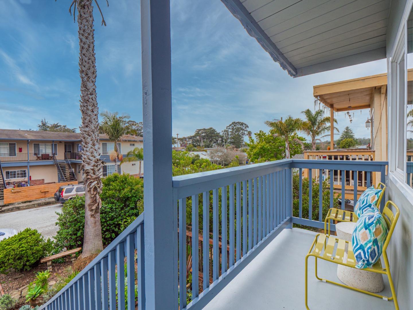 Detail Gallery Image 11 of 26 For 512 Laverne Ave, Aptos,  CA 95003 - 4 Beds | 2 Baths
