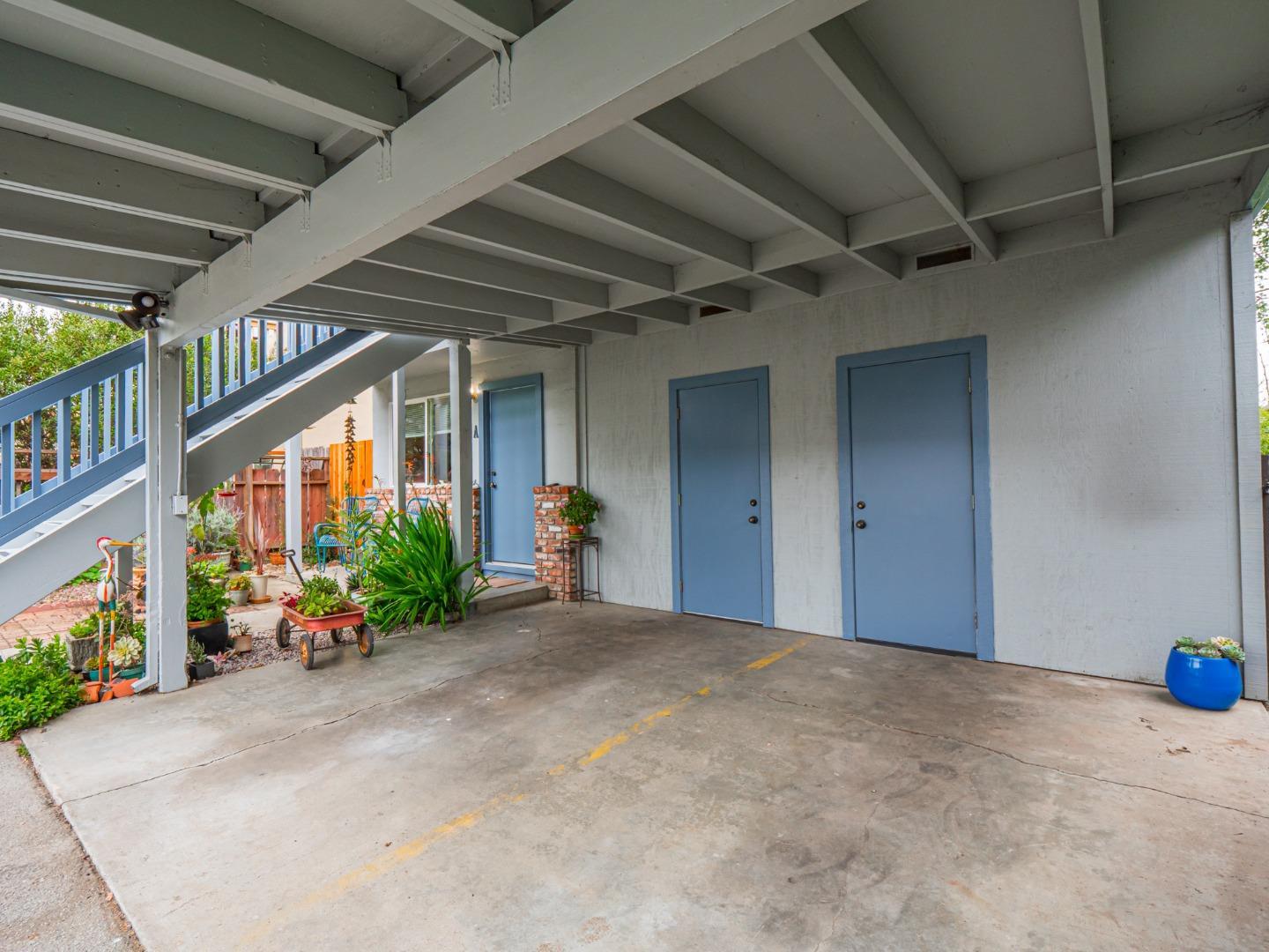 Detail Gallery Image 13 of 26 For 512 Laverne Ave, Aptos,  CA 95003 - 4 Beds | 2 Baths