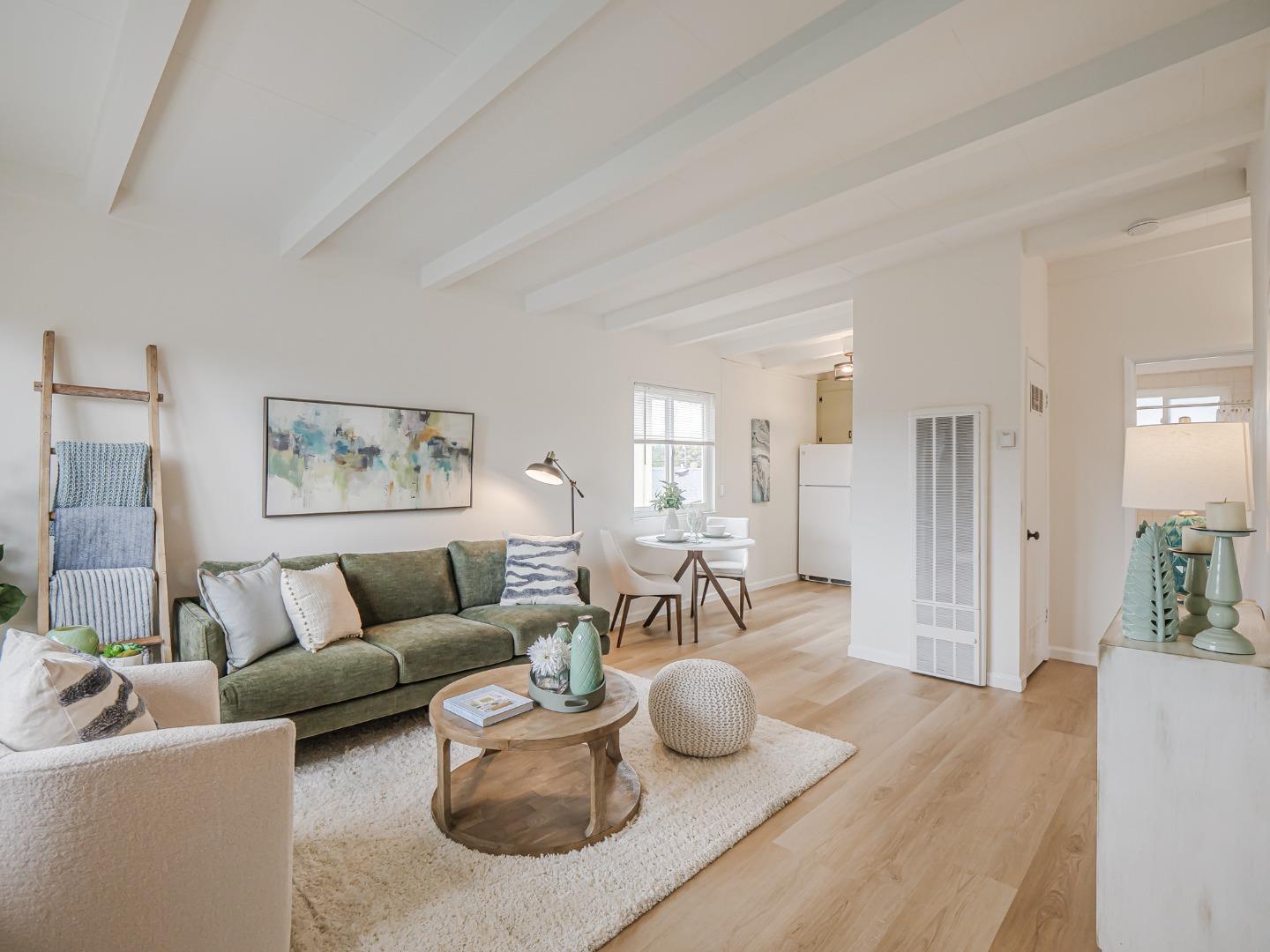 Detail Gallery Image 3 of 26 For 512 Laverne Ave, Aptos,  CA 95003 - 4 Beds | 2 Baths