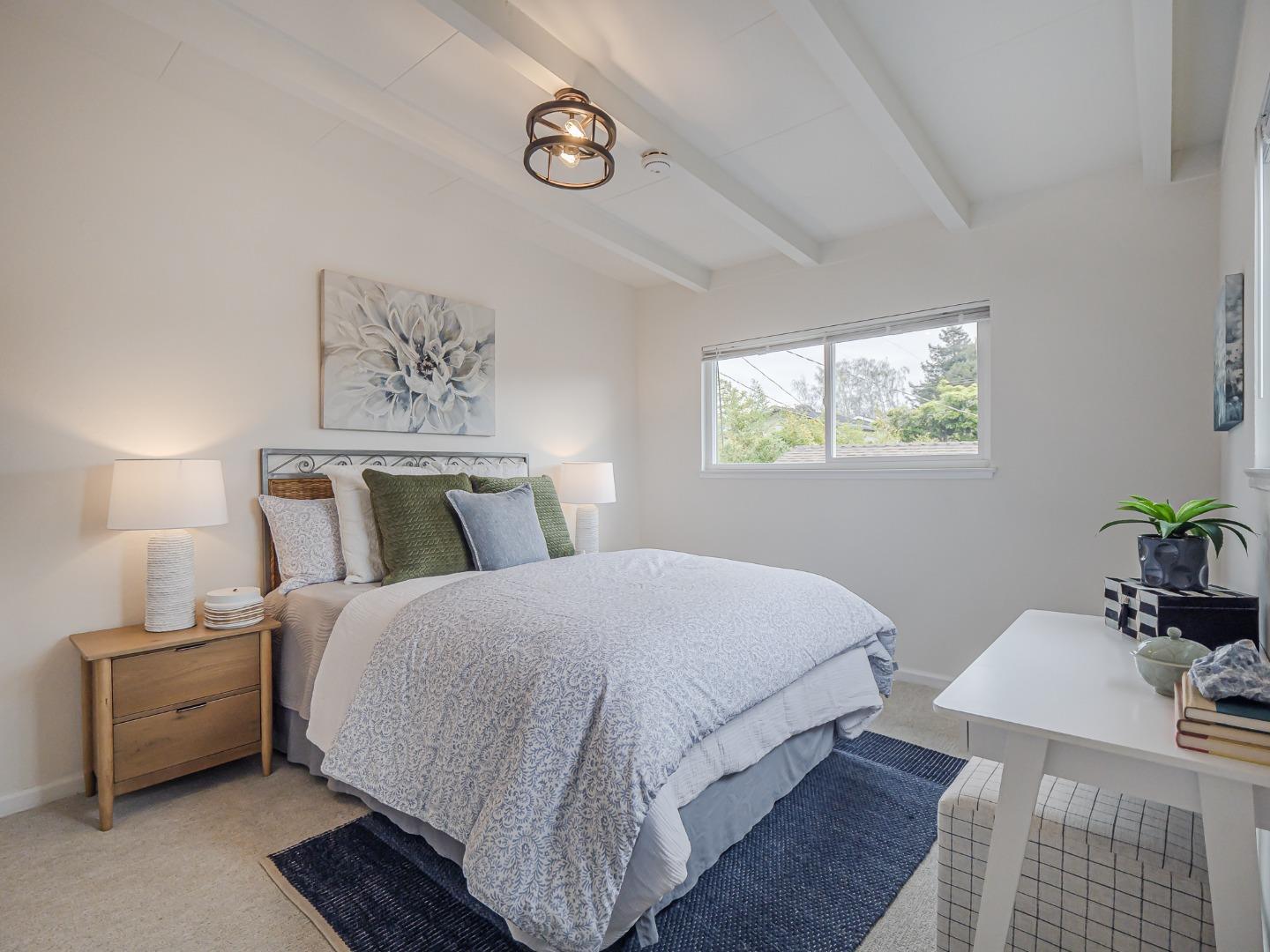 Detail Gallery Image 8 of 26 For 512 Laverne Ave, Aptos,  CA 95003 - 4 Beds | 2 Baths